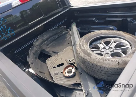 2023 Ford Maverick Xlt z USA, uszkodzony, nr VIN 3FTTW8F9XPRB02755